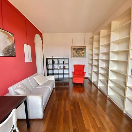 Grazioso Appartamento Nel Cuore Del Tran Tran Di Milano, Perfetto Per Amici E Famiglie, Vicino A Metropolitana Zewnętrze zdjęcie